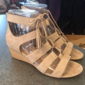Ugg Australia Yasmin Snake Wedge, Size 10
